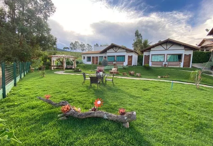 Majatalo Pousada Vale Do Chapeu