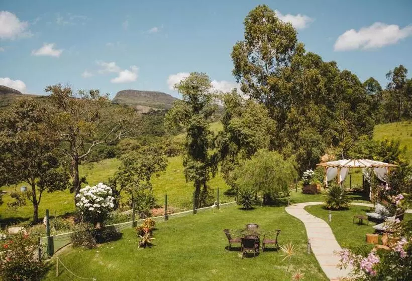 Majatalo Pousada Vale Do Chapeu