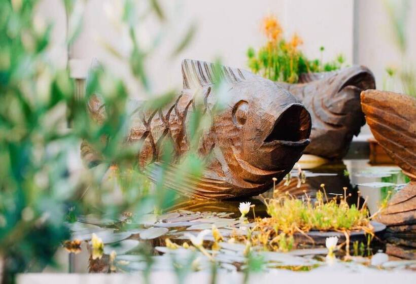 ペンション Three Olives Guesthouse