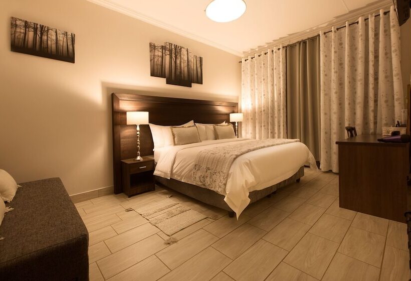 ペンション Three Olives Guesthouse