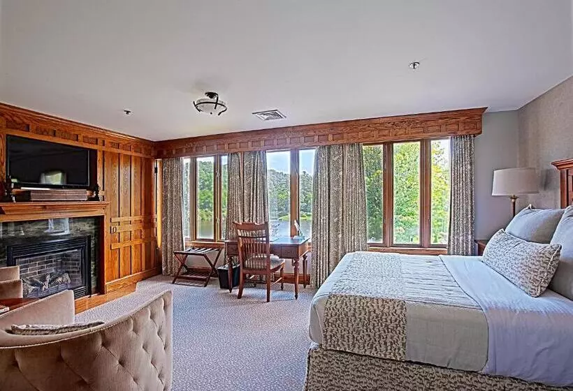 Retkeilymaja Bob Timberlake Inn At Chetola Resort