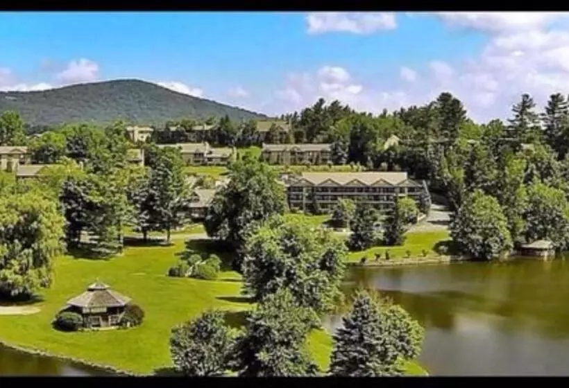 Retkeilymaja Bob Timberlake Inn At Chetola Resort