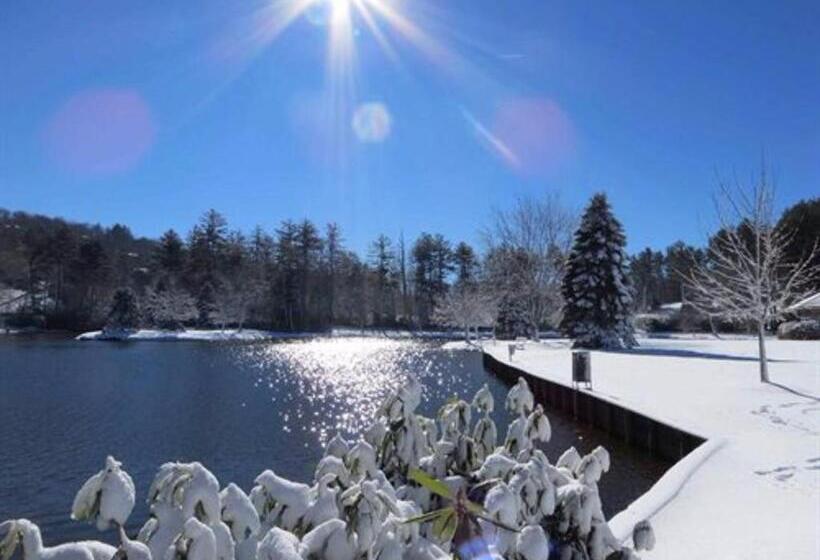 فندق صغير Bob Timberlake Inn At Chetola Resort