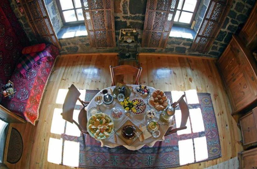 تختخواب و صبحانه Hye Aspet հայ ասպետ