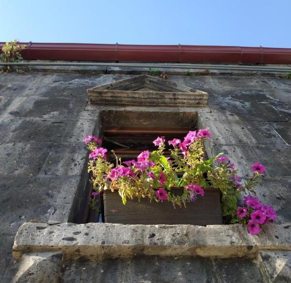 تختخواب و صبحانه Hye Aspet հայ ասպետ