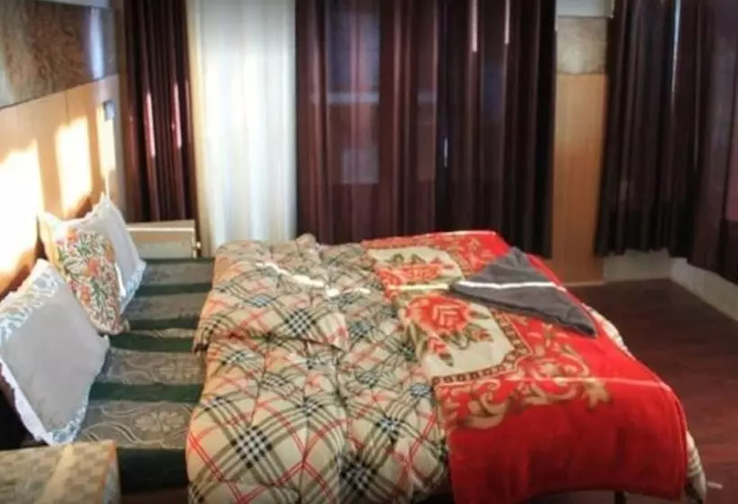 هتل Dolma Residency