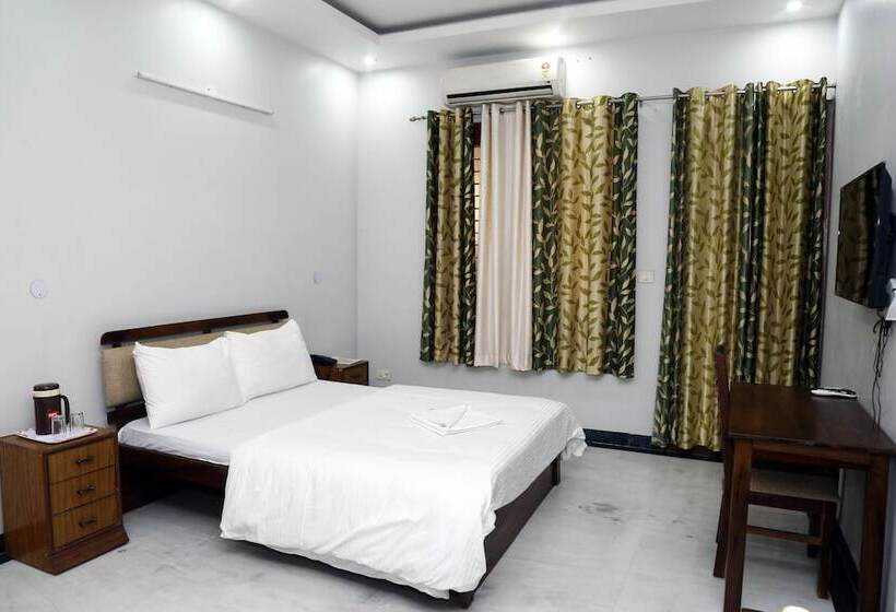 Hotelli J P Residency