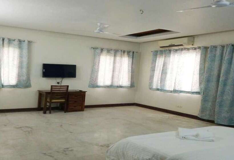 Hotelli J P Residency