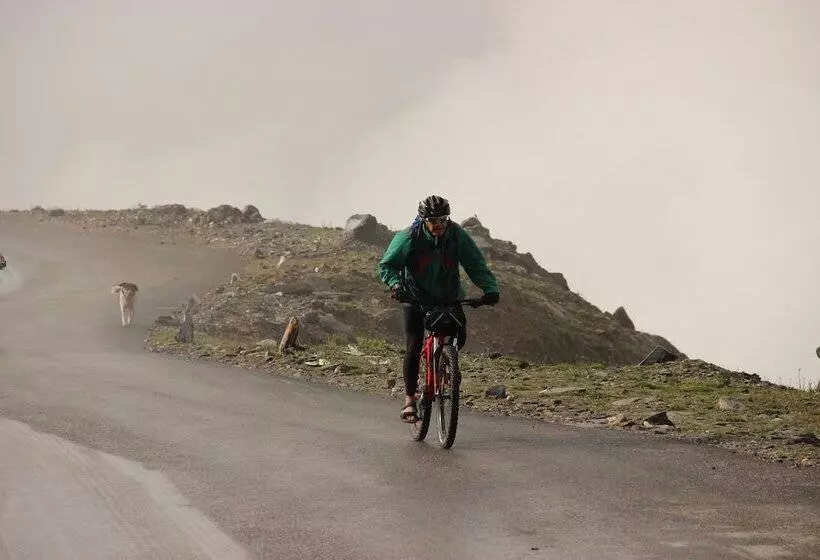 Hotel Jeevanam Villa