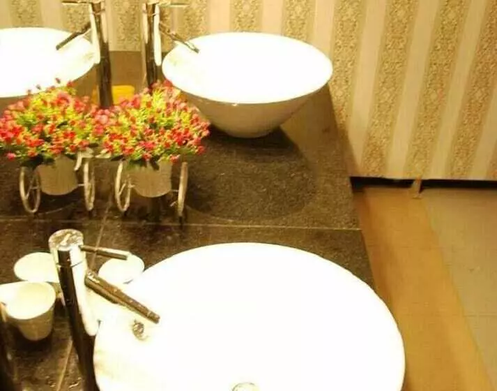 پانسیون Alin Homestay  Hostel