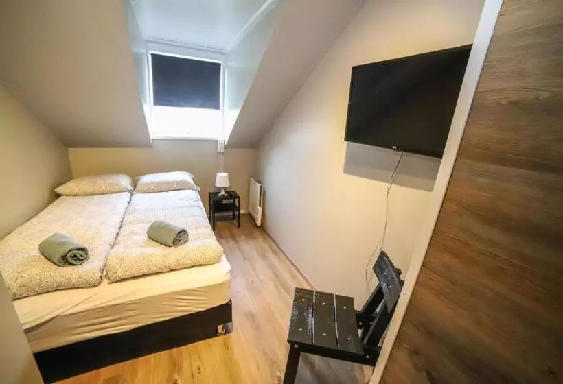 پانسیون Lava Guesthouse