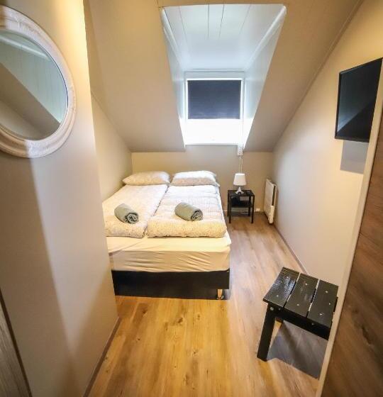 پانسیون Lava Guesthouse