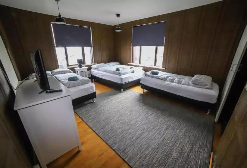 پانسیون Lava Guesthouse