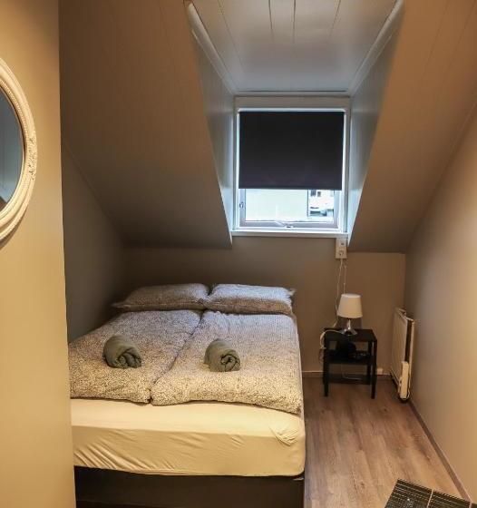 پانسیون Lava Guesthouse