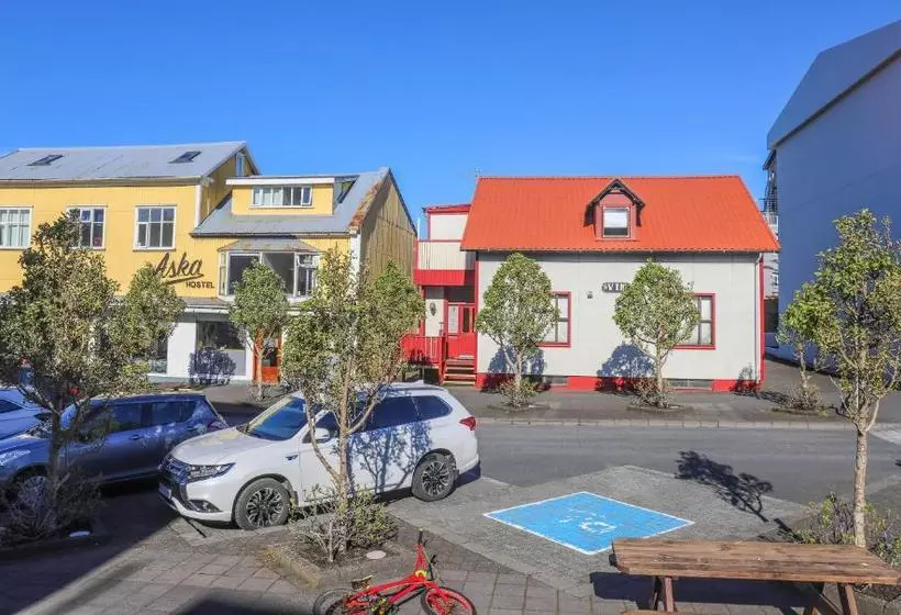 پانسیون Lava Guesthouse