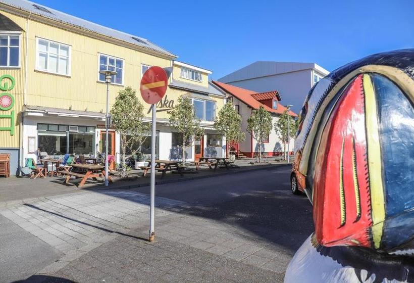 پانسیون Lava Guesthouse