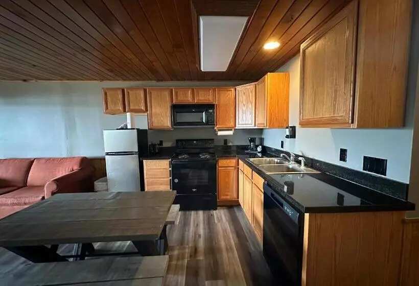 Retkeilymaja Canyon Lakeview Resort