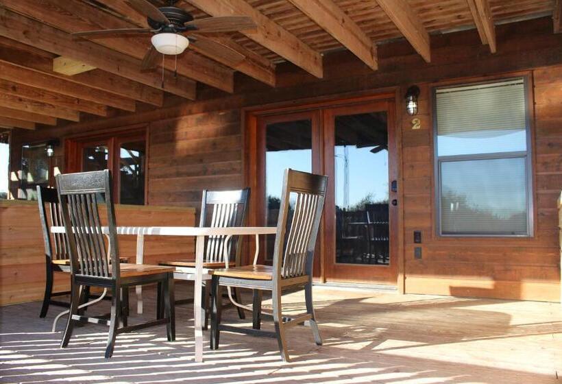 旅馆 Canyon Lakeview Resort