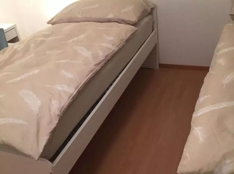 تختخواب و صبحانه Chez Sven Apartment