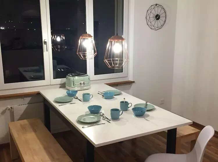 تختخواب و صبحانه Chez Sven Apartment