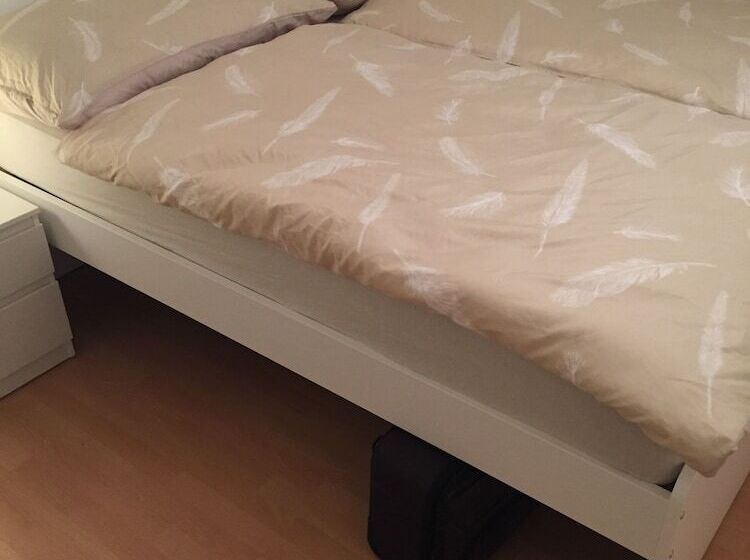 تختخواب و صبحانه Chez Sven Apartment