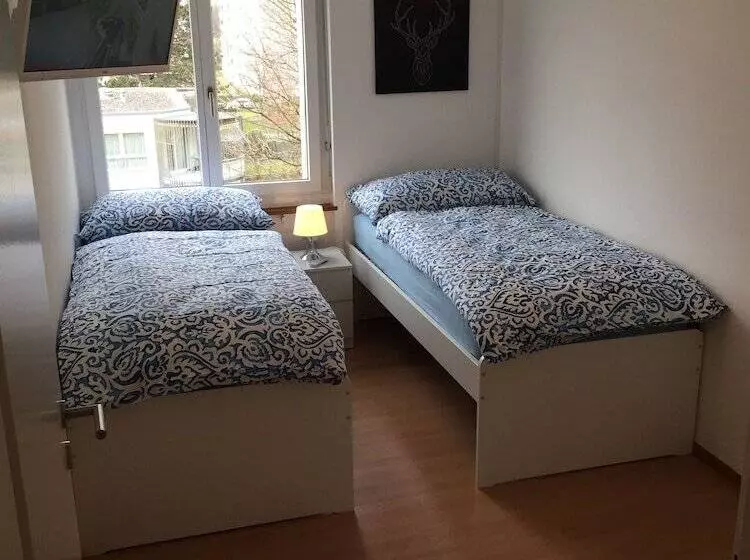 تختخواب و صبحانه Chez Sven Apartment