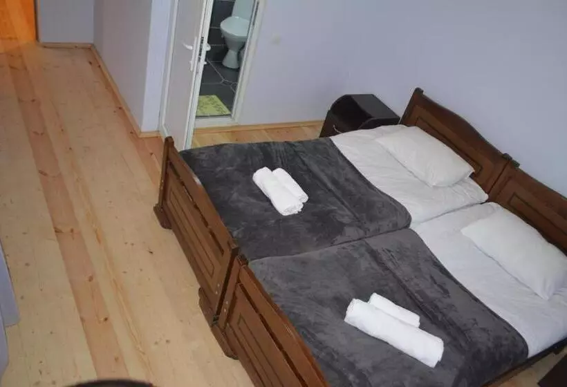 پانسیون Guest House Lashmina