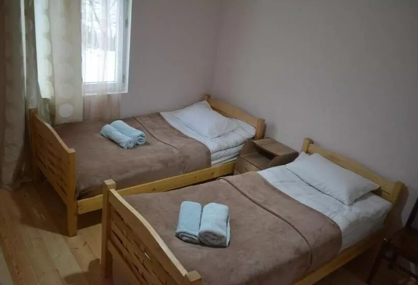 پانسیون Guest House Lashmina