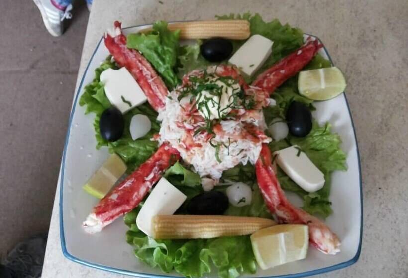 پانسیون Hostal Akainij