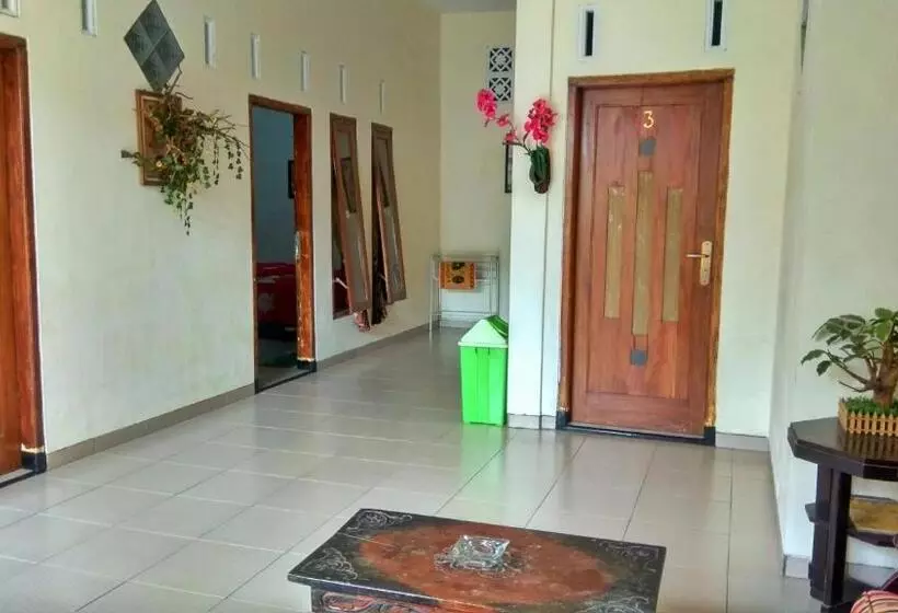 هاستل Penginapan Kahan