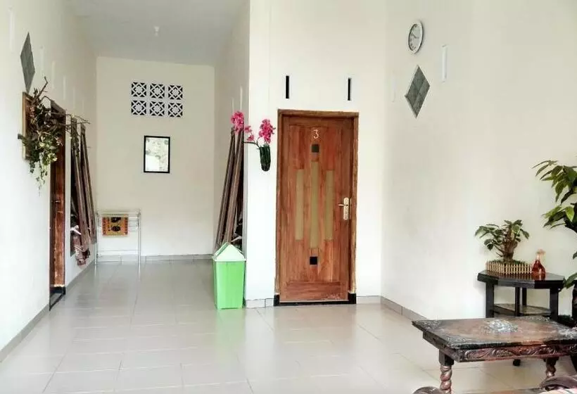 هاستل Penginapan Kahan