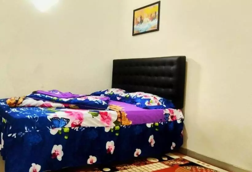 هاستل Penginapan Kahan
