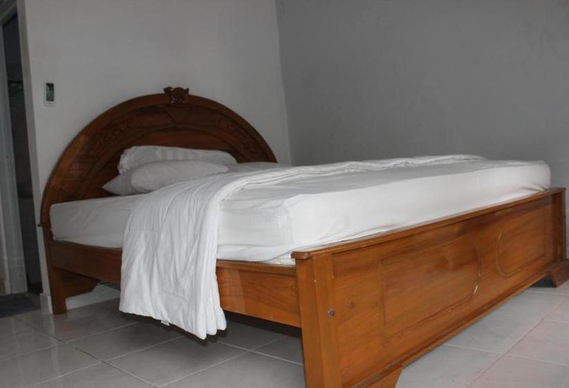 Пансион Double A Guest House