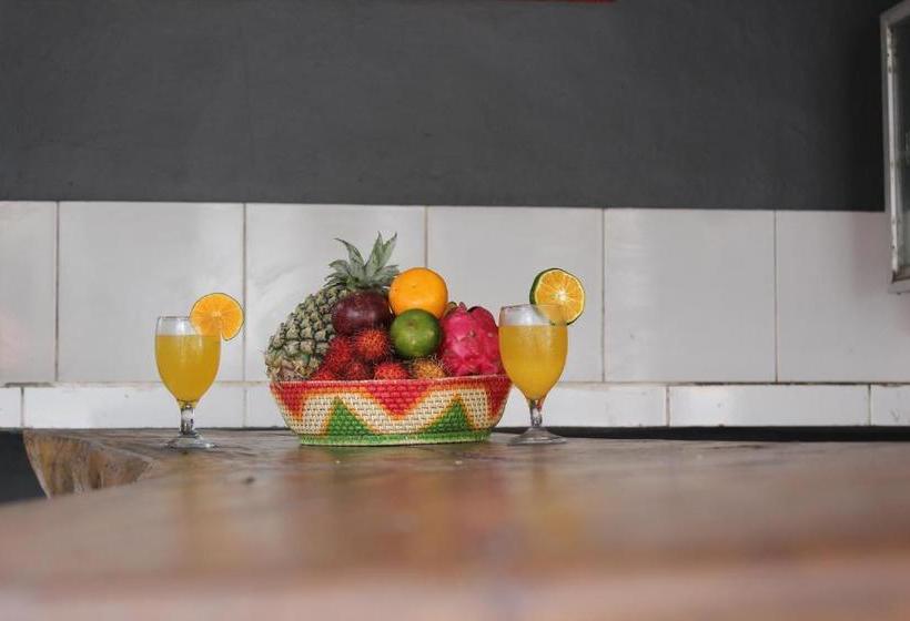 Пансион Double A Guest House