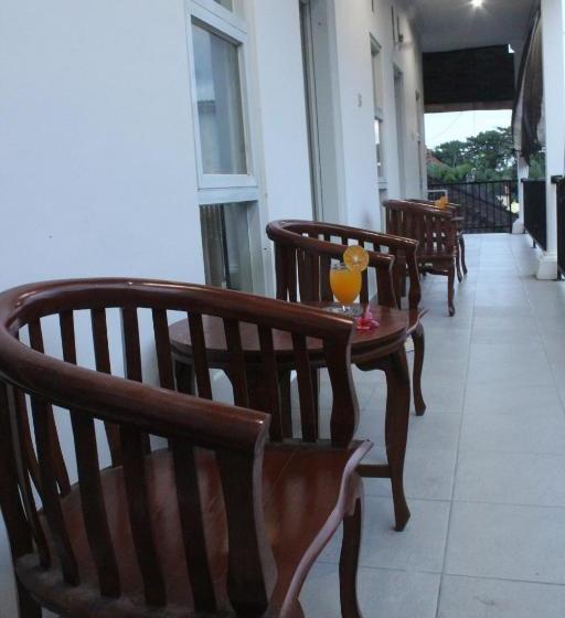 Пансион Double A Guest House