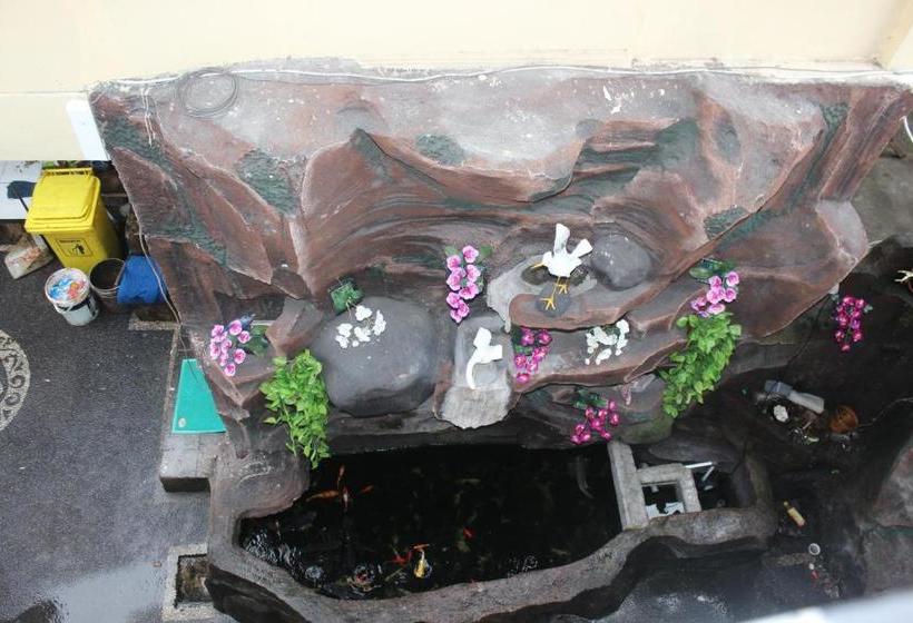 Пансион Double A Guest House