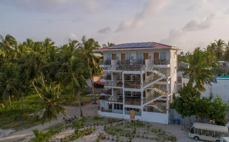 Pensione Reef Edge Thulusdhoo, Maldives
