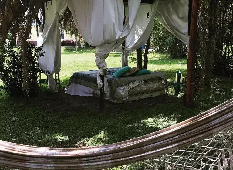 ホテル Chacra La Escondida