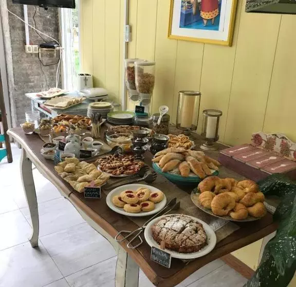 ホテル Chacra La Escondida