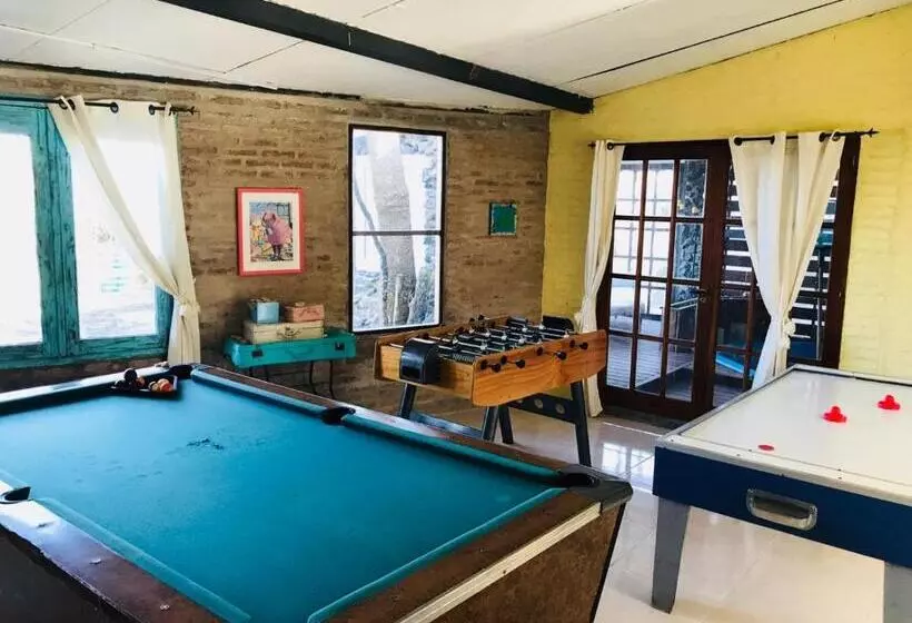 ホテル Chacra La Escondida