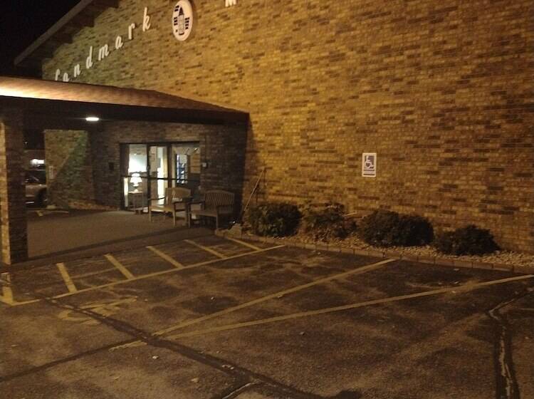 Landmark Motel