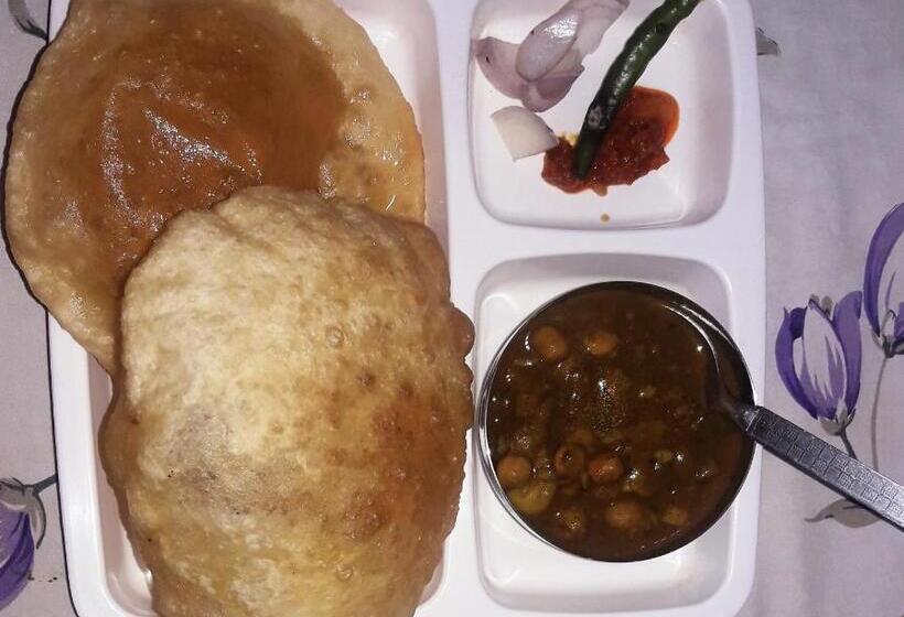 Pensionat Radha Deo Guest House