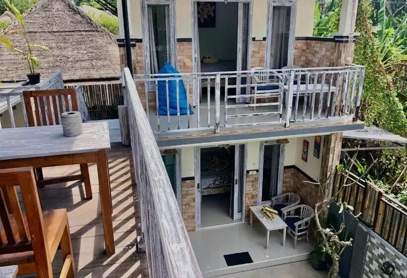 پانسیون The Nau Home