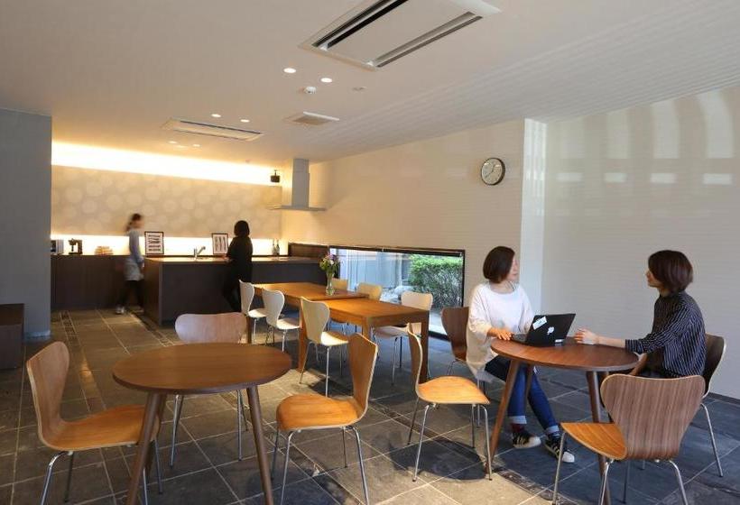 هتل کپسول Hostel Spica