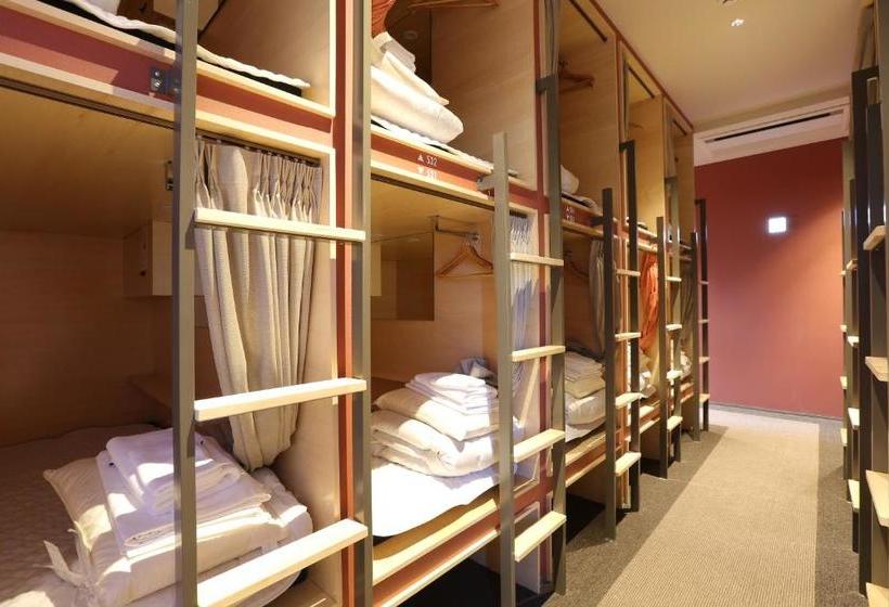 هتل کپسول Hostel Spica