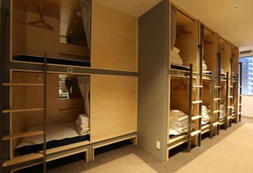 هتل کپسول Hostel Spica