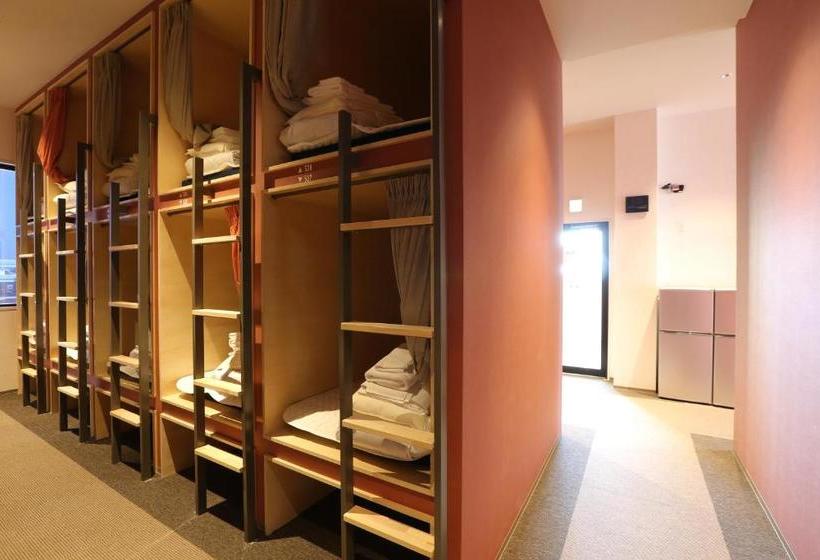 هتل کپسول Hostel Spica