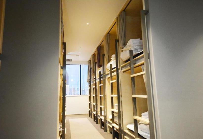 هتل کپسول Hostel Spica