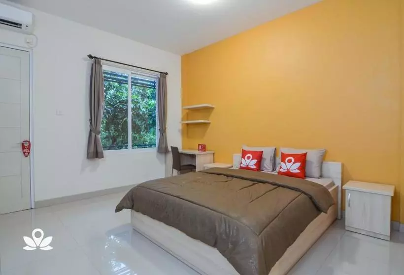 ペンション Zen Rooms Kebagusan Raya 21