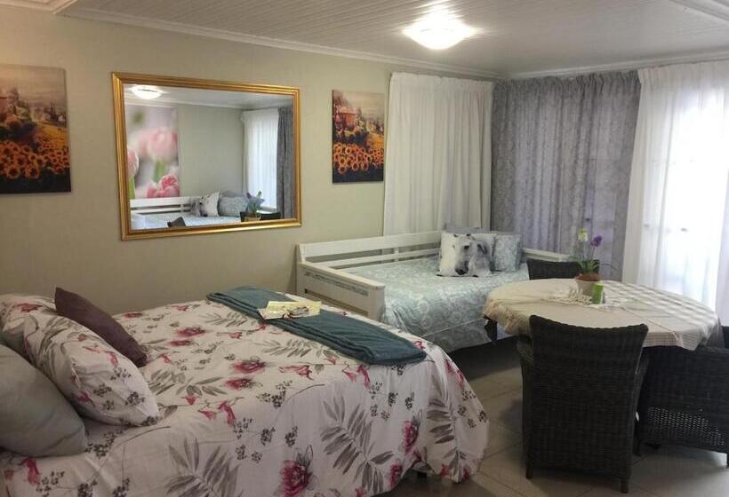 Пансион Arum Field Accommodation